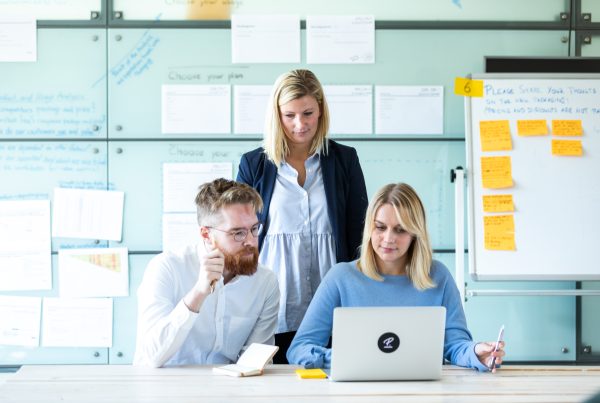 Benefits of Outsourcing MHE Recruitment & Workforce Management in Canada