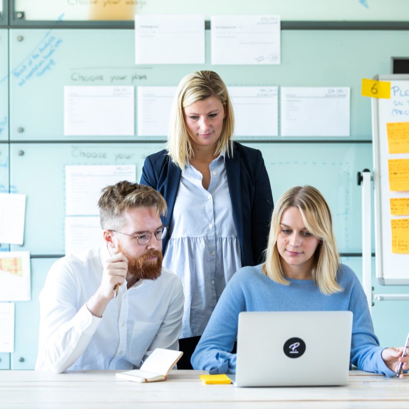 Benefits of Outsourcing MHE Recruitment & Workforce Management in Canada