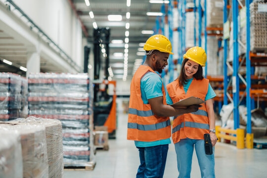 How Seasonal Demand Affects Warehouse Staffing Requirements