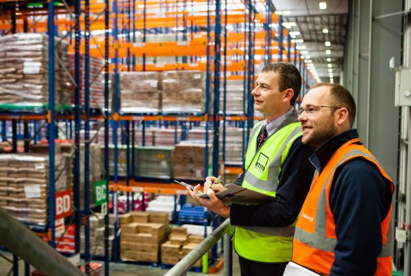 How Staffing Agencies Help Businesses Find Qualified MHE Operators in Canada